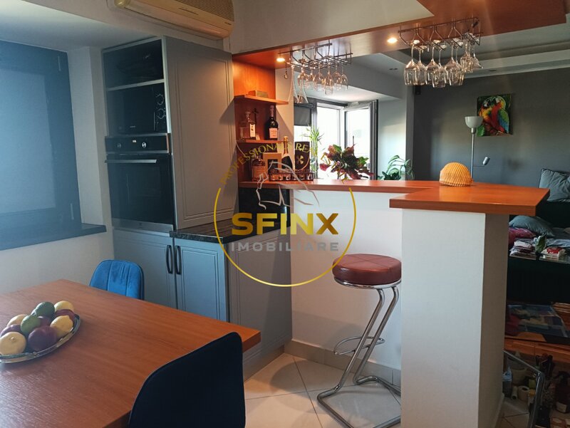 Piata Alba Iulia, Decebal, comision 0%, 4 camere, bloc 89,